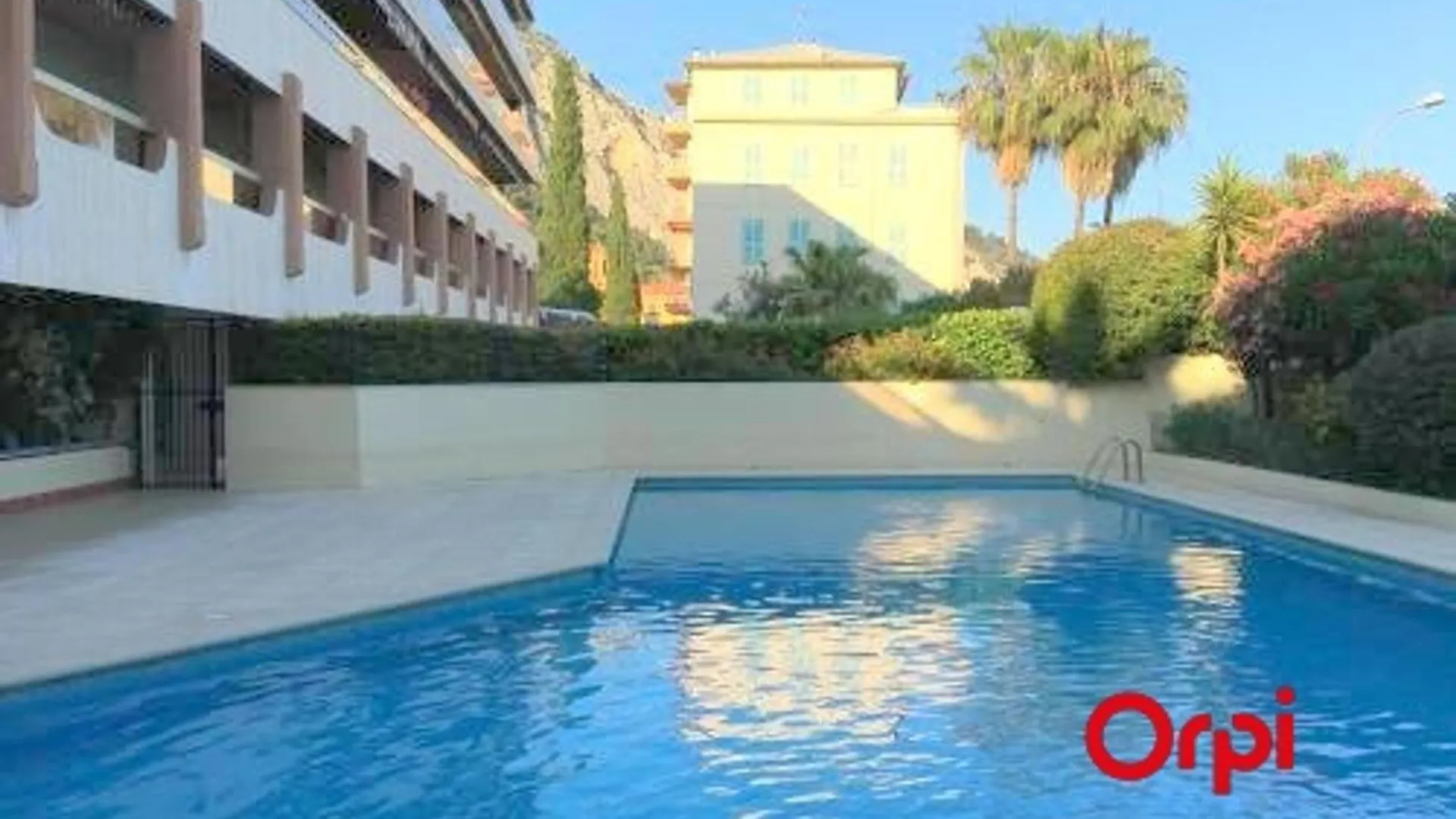 Studio Avec Terrasse, Piscine Et Parking A Menton - Fr-1-647-36